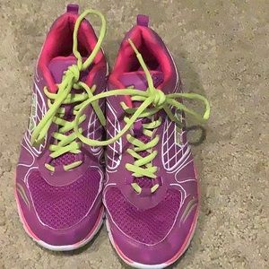 Size 8 Fila Sneakers